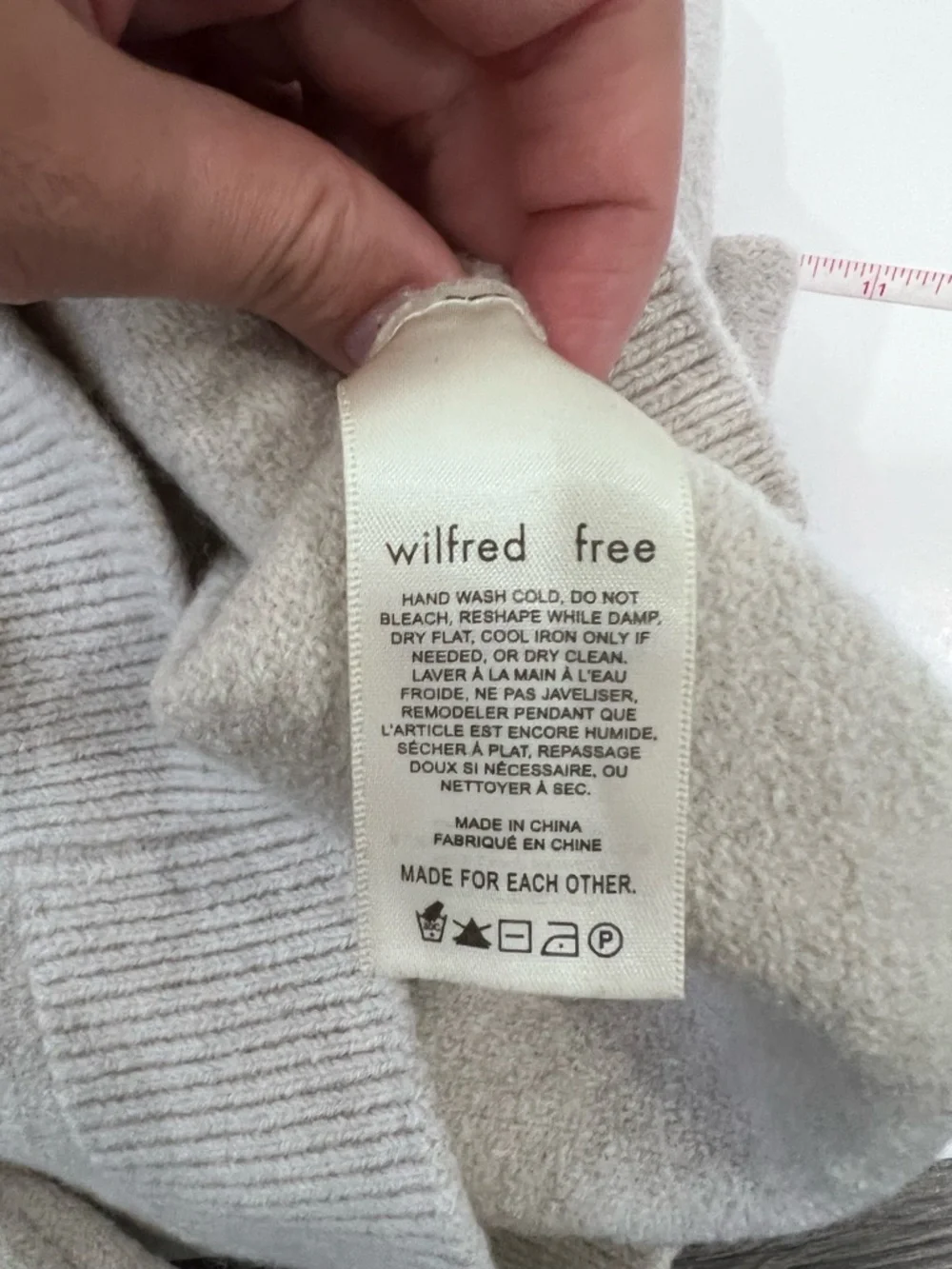 Wilfred Free Aritzia 100% Merino Wool Cardigan S Grey Cropped Button Knit - Picture 5 of 9